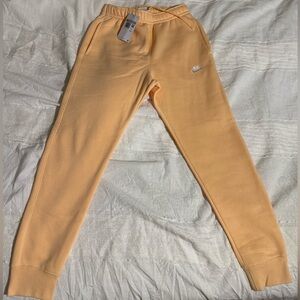 Nike Men’s Peach Joggers
